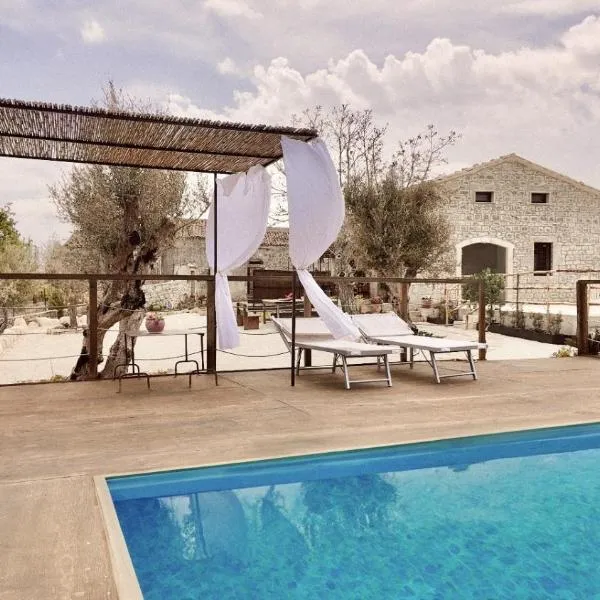 Dimore del Monte "I Limoni ","L Ulivo "，位于拉古萨的酒店