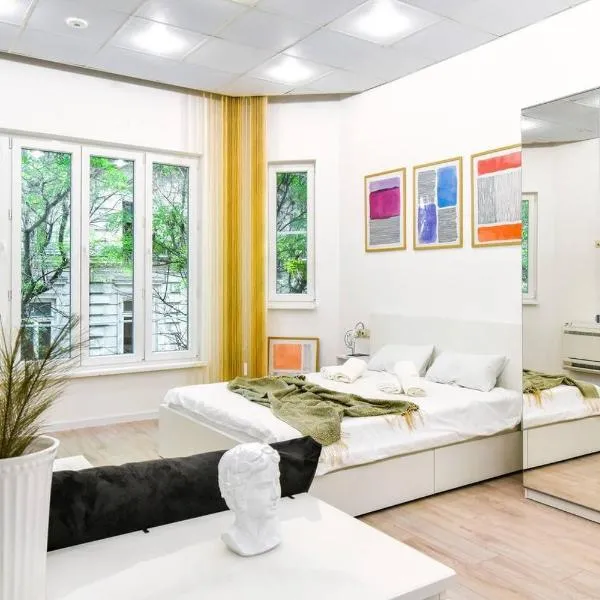Duplex Condo Prime Location 2bth 2 Studios，位于索非亚的酒店
