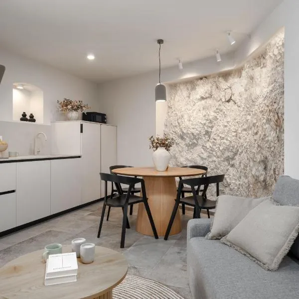 Grotta Apartment，位于弗尔萨尔的酒店