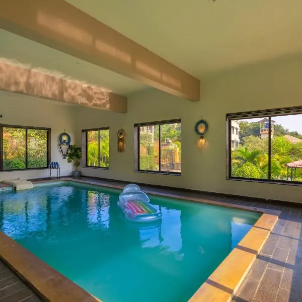 Ekostay Kingfisher Villa I Indoor Pool I Cloud 9，位于罗纳瓦拉的酒店