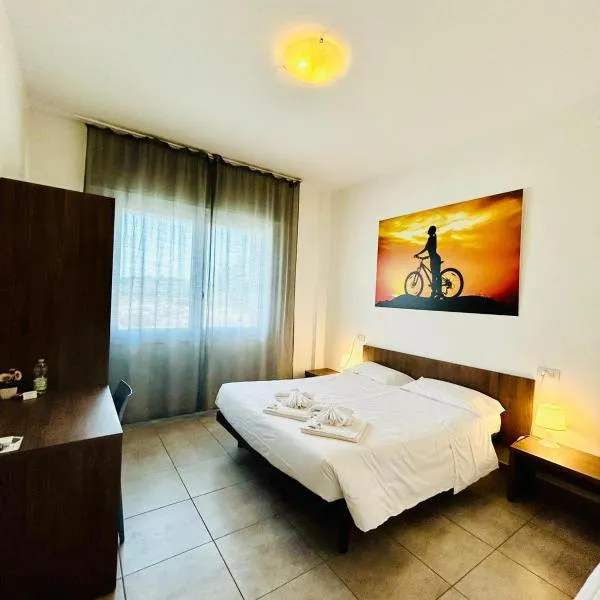 Hotel Bed & Bike，位于切塞纳的酒店