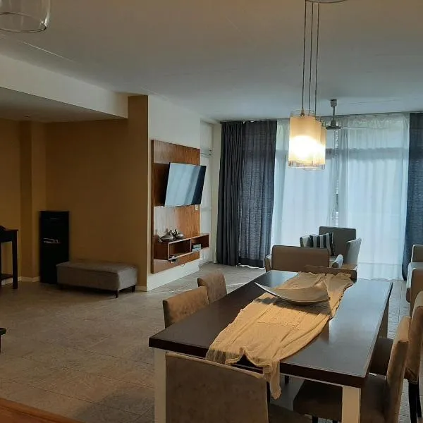 Terrazas de Carilo 1C，位于卡里罗的酒店