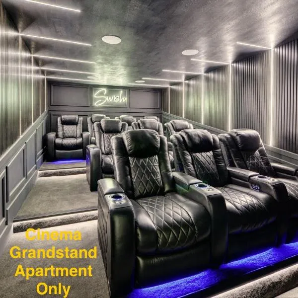Swish Luxury Holiday Apartments，位于布莱克浦的酒店