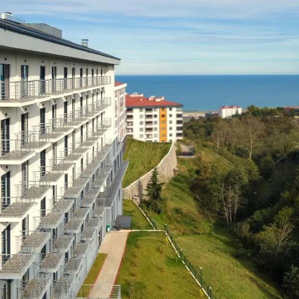 First Joy Hotel，位于特拉布宗的酒店