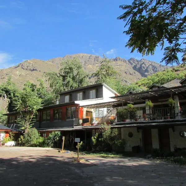 Hostal Los Peñones，位于圣阿方索的酒店
