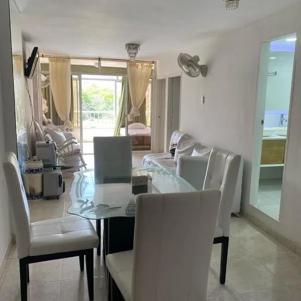 Apartamento Amoblado en Rodadero de Santa Marta，位于Rodadero的酒店