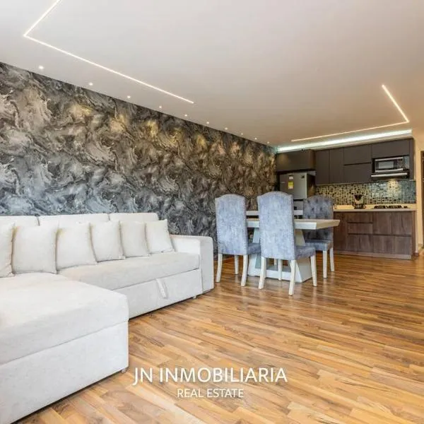 Espectacular Apartamento 2 minutos del JMC Nuevo，位于拉塞哈的酒店