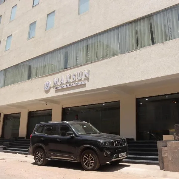 Hotel maxsun gwalior，位于Kharka的酒店