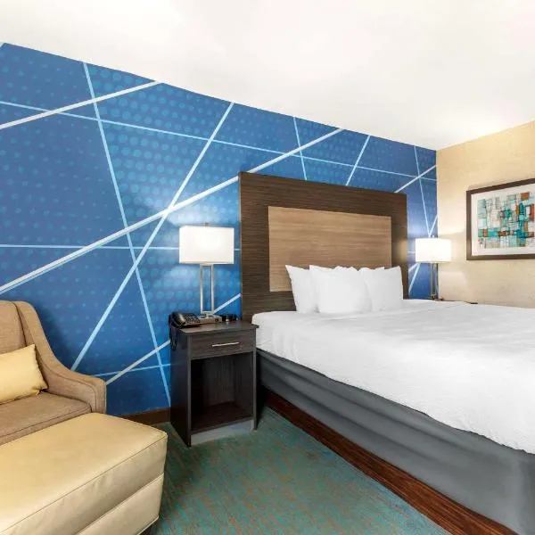 Comfort Inn Dallas North Love Field Airport，位于达拉斯的酒店