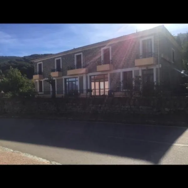 Hotel Les Calanques，位于皮亚纳的酒店