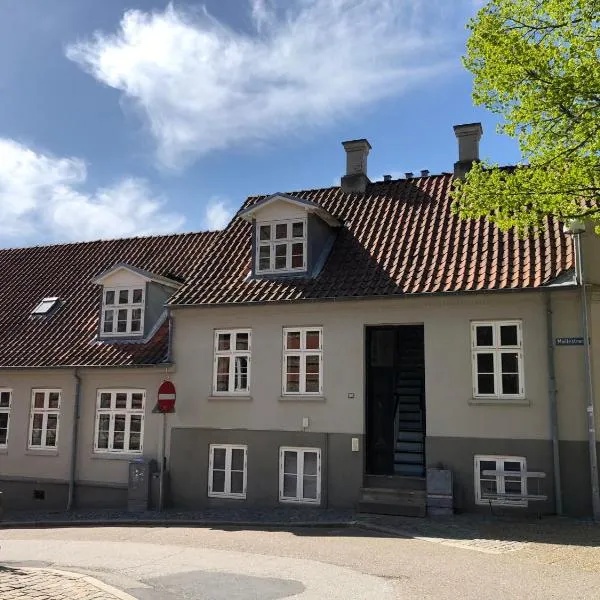 Huset ved springvandet，位于兰讷斯的酒店