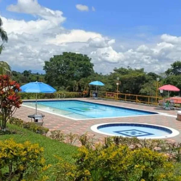 FINCA HOTEL TRADICION CAFETERA，位于金巴亚的酒店