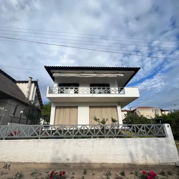 Luxury Villa Esmeralda，位于索佐波尔的酒店