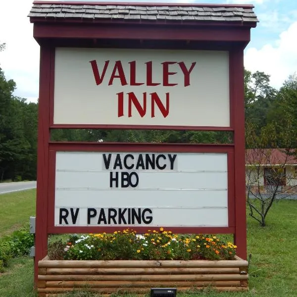 Valley Inn - Hamilton Ga，位于Waverly Hall的酒店