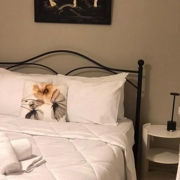 Cozy 4th floor 2-Spaced apartment with balcony，位于海若克利欧的酒店