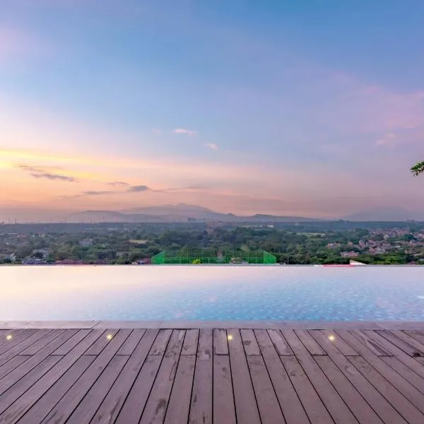 Hotel Ciputra Cibubur managed by Swiss-Belhotel International，位于Cibubur的酒店