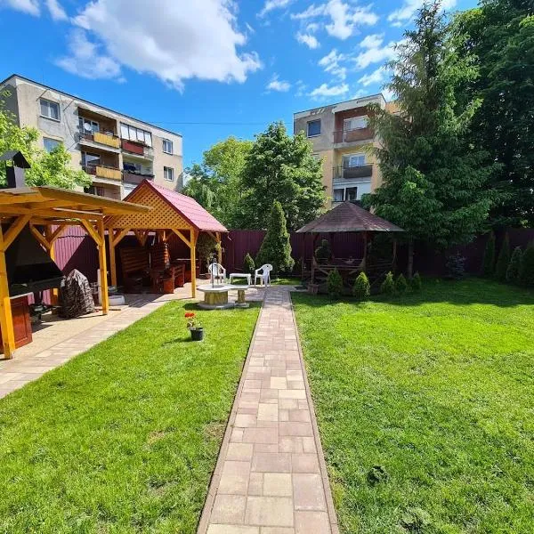 Európa Apartman，位于Záhony的酒店