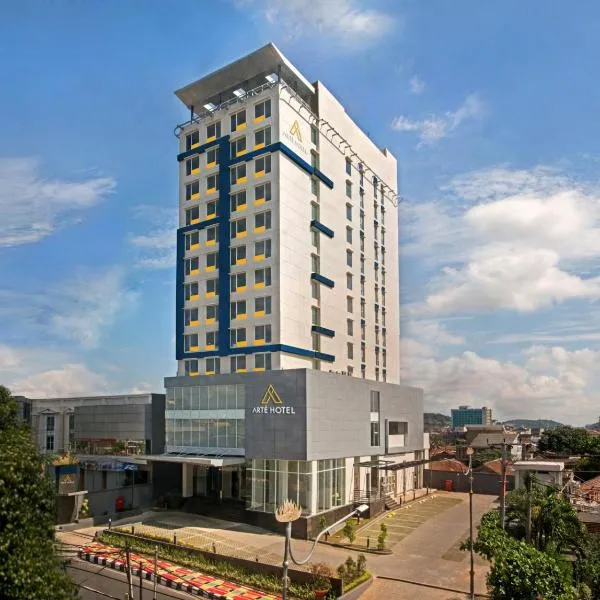 Arte Hotel Bandar Lampung，位于Tanjungkarang-Telukbetung的酒店