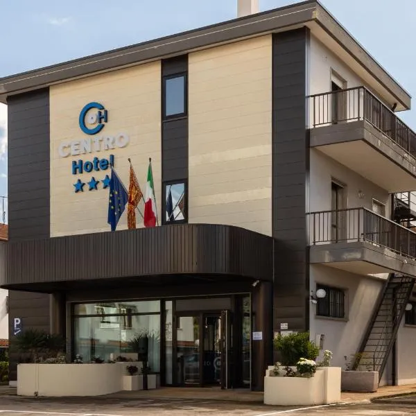 CENTRO HOTEL，位于马尔孔的酒店