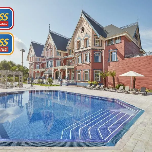 PortAventura Hotel Lucy's Mansion - Includes unlimited access & Express wristband to PortAventura Park & Ferrari Land，位于拉皮内达的酒店