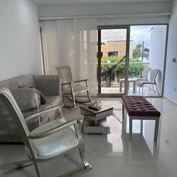 lujoso apartamento central con tres Aires acondicionados y parqueo，位于蒙特里亚的酒店