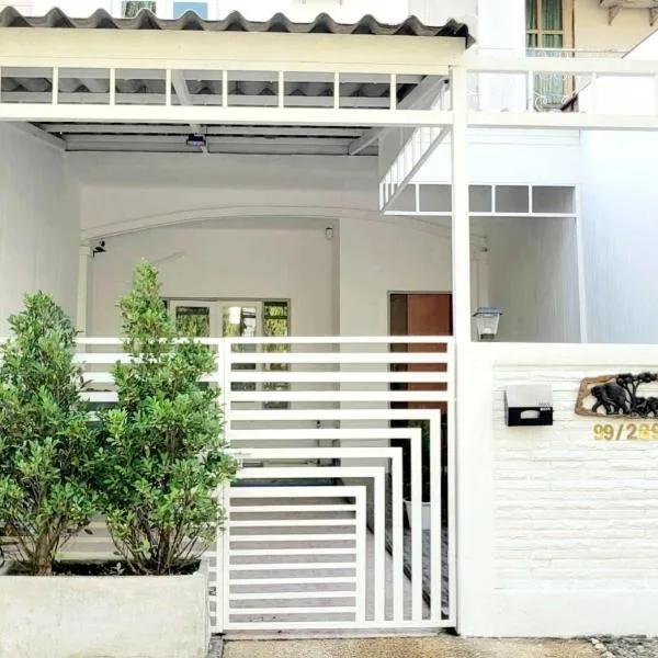 Bann Sawasdee Donmueng- Saimai หลังใหญ่ ฟรี wifi，位于Ban Sai Mai的酒店