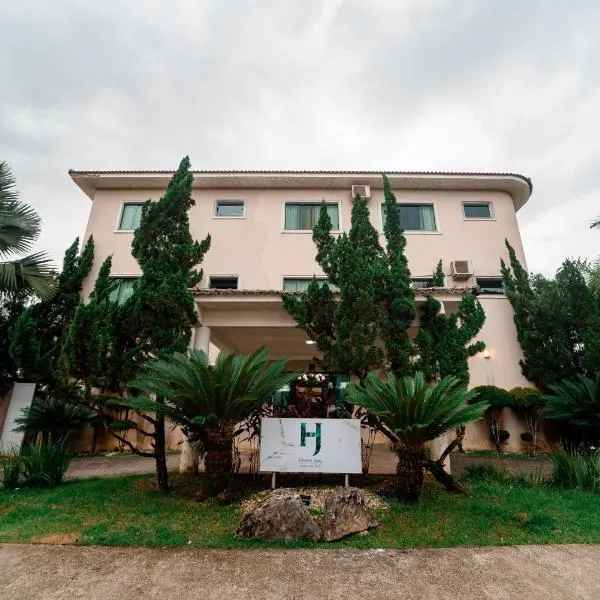 Hotel Joli，位于Pariquera-Açu的酒店