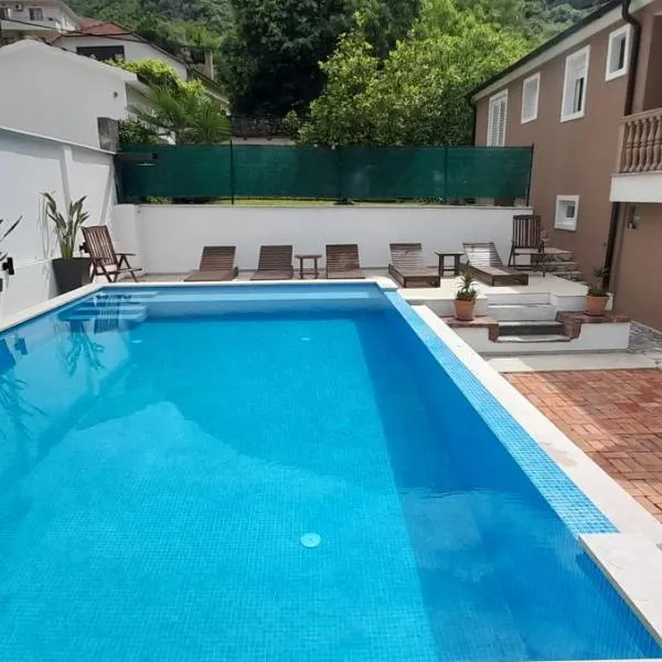 Villa Nikola，位于科托尔的酒店