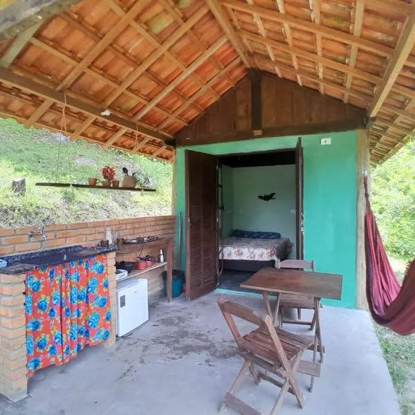 Chalé Floresta Toca da Serra，位于伊波兰加的酒店