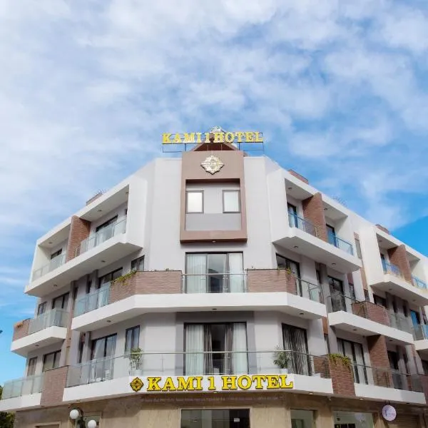 KAMI HOTEL，位于Thôn Từ Thiện的酒店