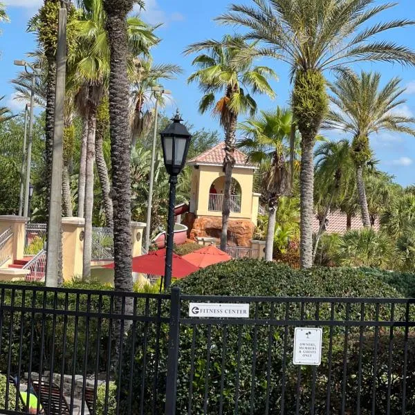 Vashay's Lovely vacation pad at Disney，位于达文波特的酒店