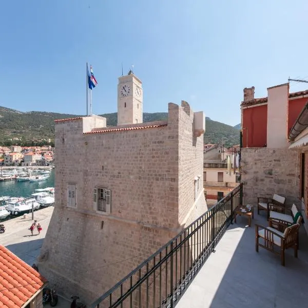 Demaria apartman u Komiži s pogledom na more，位于科米扎的酒店