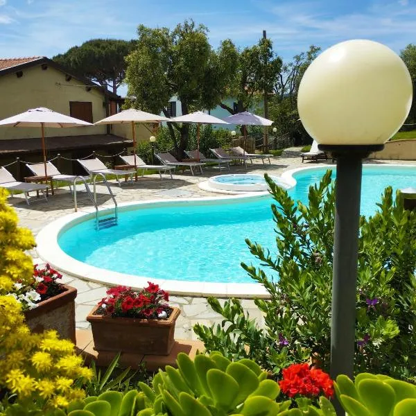 Agriturismo La Luciana，位于卡斯蒂里昂纳·德拉佩的酒店