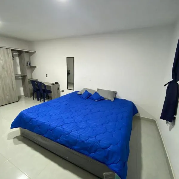 Comfortable apartment very close to the airport，位于库库塔的酒店