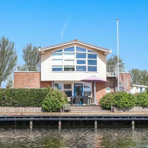 Watervilla Workum，位于沃尔克姆的酒店