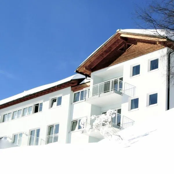 Chalet Schneekristall，位于莱赫阿尔贝格的酒店