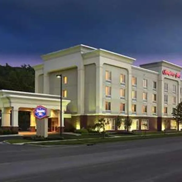 汉普顿宜特艾卡旅馆，位于伊萨卡的酒店