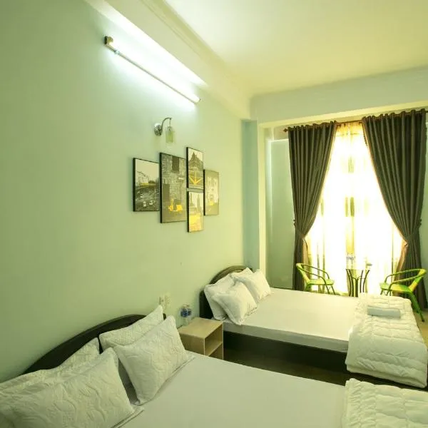 Nhà Nghỉ Kim Lài - Đối diện bệnh viện tỉnh Gia Lai -132 Tôn Thất Tùng,位于波来古市的酒店
