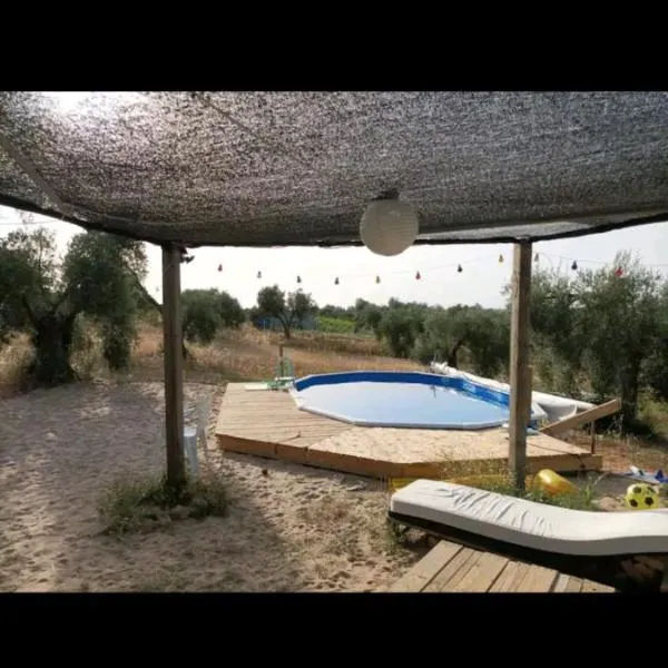 Tienda acogedora con piscina "Amantes de la naturaleza" 1，位于阿尔蒙特的酒店