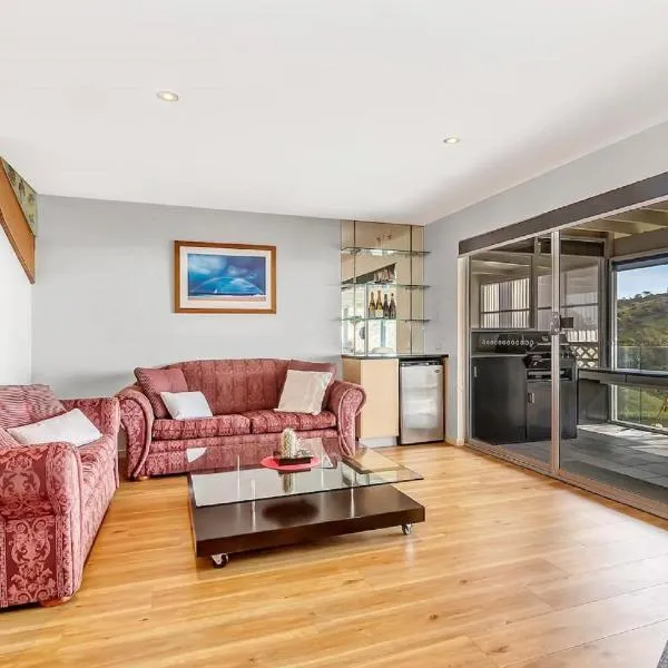 The Darling Of Marina - A Hilltop And Sea Getaway，位于Wirrina Cove的酒店