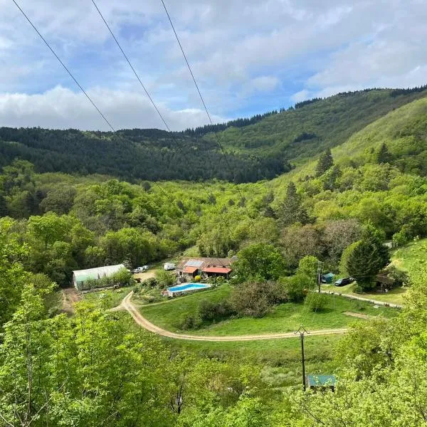 Ferme Les Thérondels，位于Saint-Pons-de-Thomières的酒店