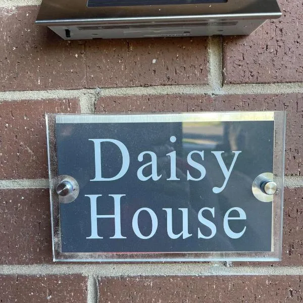 Daisy House - Whittington - 10 minutes to central Geelong，位于Whittington的酒店
