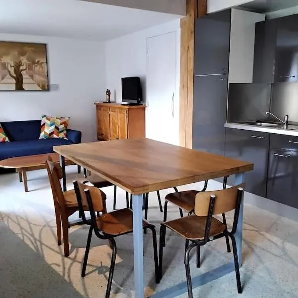 Gîte LE LOFT chez Judith et Neiges，位于Évigny的酒店