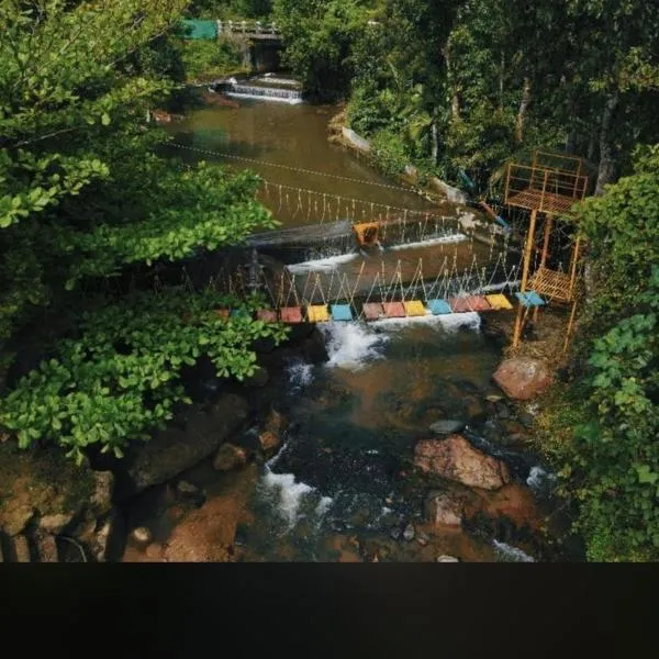 Nature Stay - with pool and private waterfall，位于Sangameswarpet的酒店
