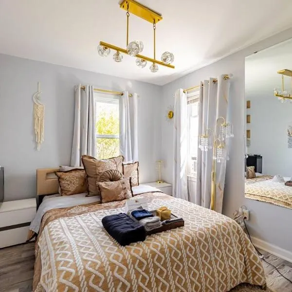 Elegant Serene Escape in Wyandotte，位于Wyandotte的酒店