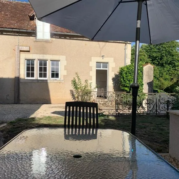 Les gites de l'Abeaupinière，位于Reboursin的酒店