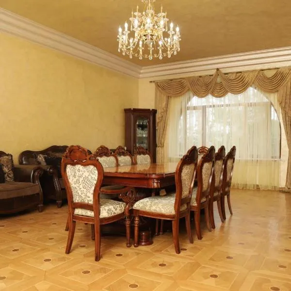 Eriks Guest House，位于戈里斯的酒店