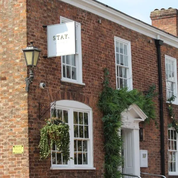 STAY on the High Street，位于塔博雷的酒店