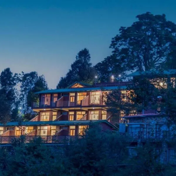 Yak and Yeti Inn，位于拉尼凯特的酒店