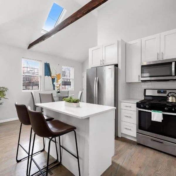 Chicago Treasure 4 Bed Getaway，位于芝加哥的酒店